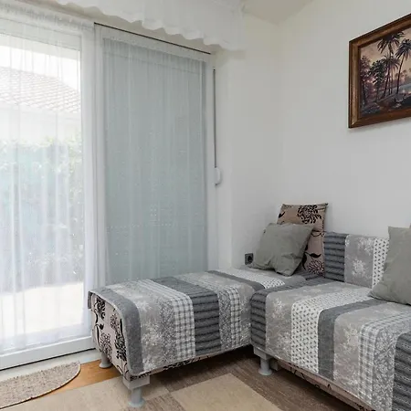 By The Sea Pisak, Omis - 15177 Apartment Mimice